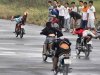 kẻ bên lề.jpg